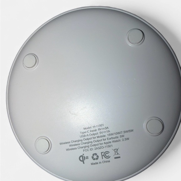 Uline Silver Wireless Charging Stand - Picture 3 of 6